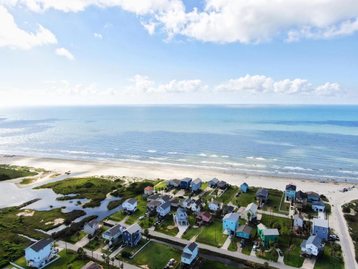 Yellow Beach Haven, Decks, Views, Mere Steps To Sand 갤버스턴 외부 사진